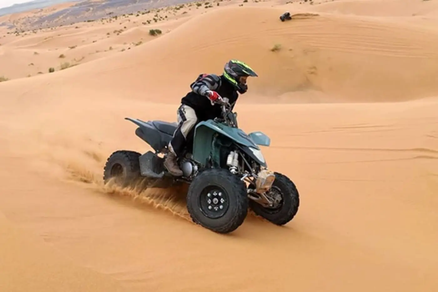 quad-biking-in-sands